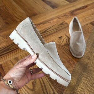 VIONIC Suede Leather Kensley Slip on Loafers/Shoes Sz 7.5 Taupe